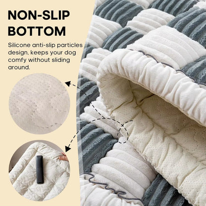 Winter Thick Seat Cushion, Plush Car Cushion, Pet Rear Seat Grid Dog Bed, Sleeping Fart Cushion, Medium-Sized Dog Special